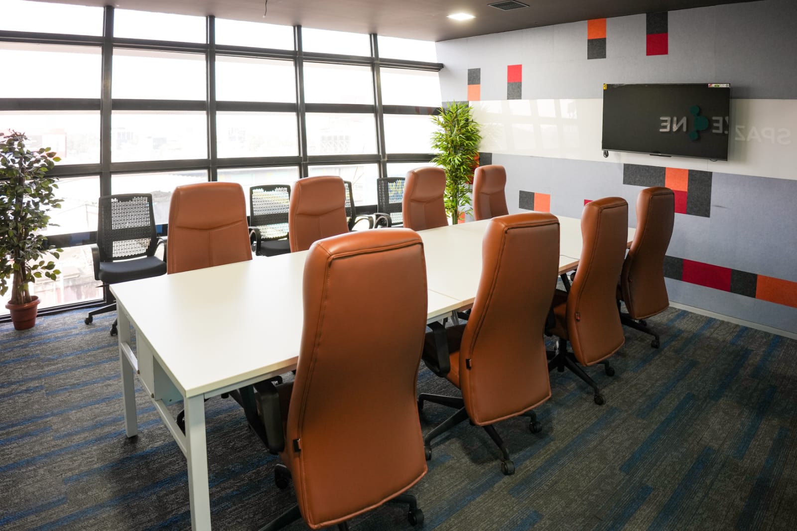 SpazeOne meeting room for virtual office clients